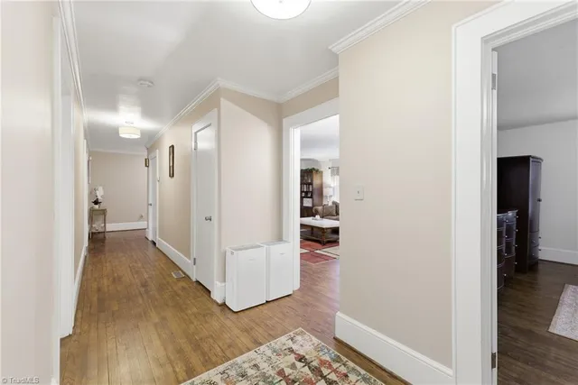 $295,000 | 422 Woodsway Drive, Lexington, NC 27292