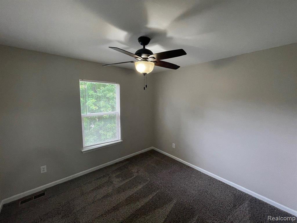 2720 Eastern Avenue Rochester Hills, MI 48307 - Photo 22 of 26