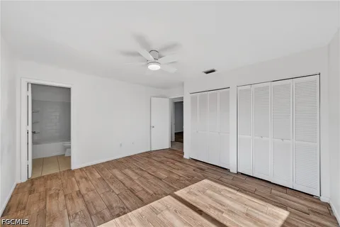 a view of a livingroom with an empty space