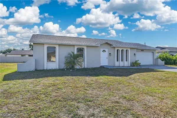 $290,000 | 3619 Southwest 7th Place, Cape Coral, FL 33914
