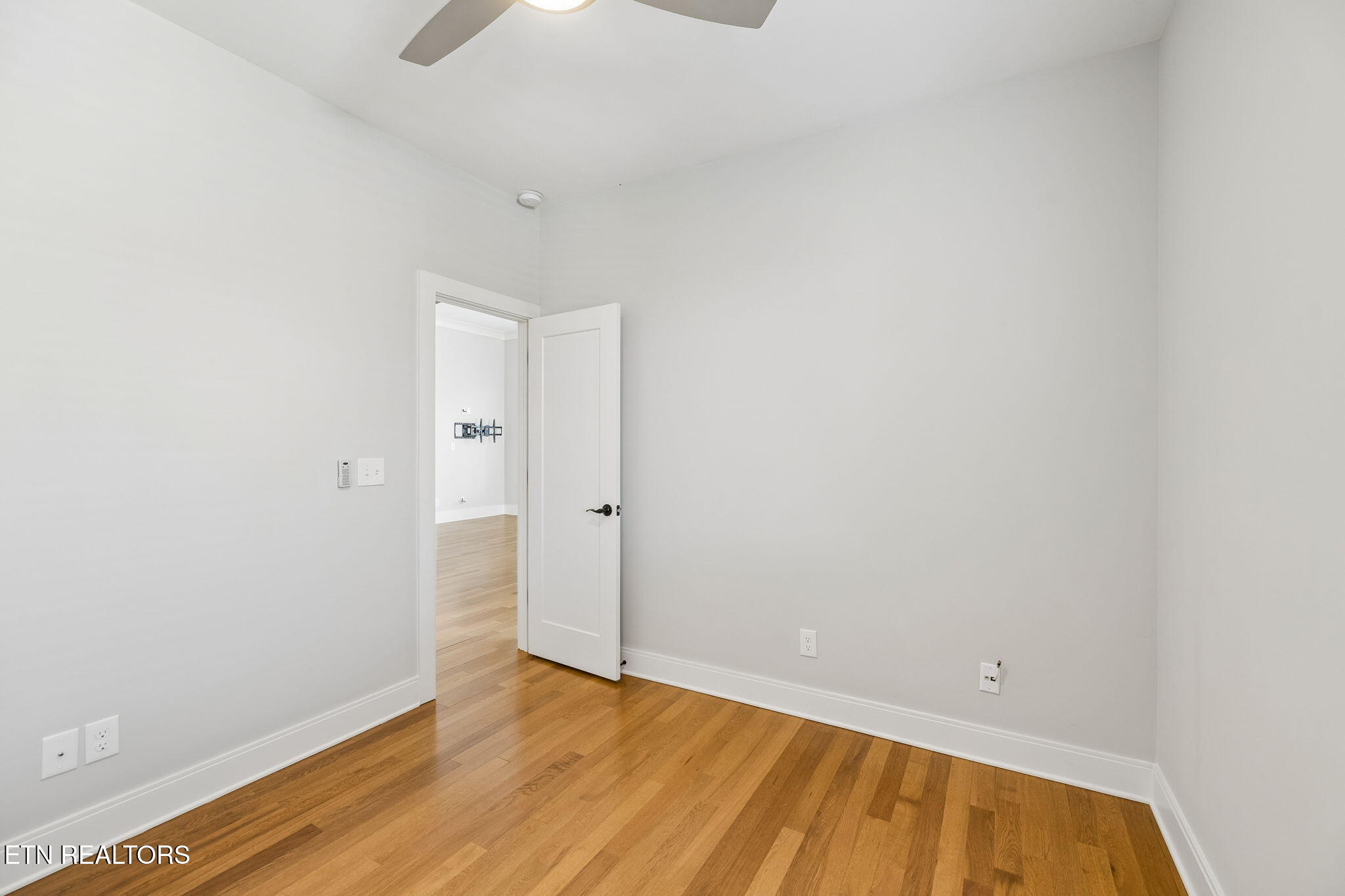 1947 Cochran Road Maryville, TN 37803 - Photo 41 of 47 Bedroom 3