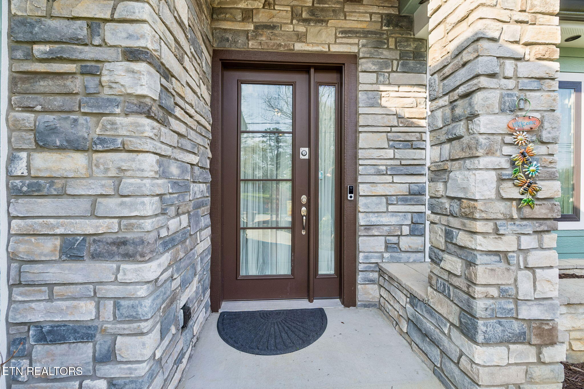 1947 Cochran Road Maryville, TN 37803 - Photo 8 of 47 WELCOME HOME