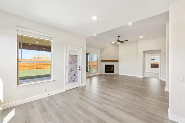 $634,990 | 3300 Emerald Trace Drive, Denton, TX 76226