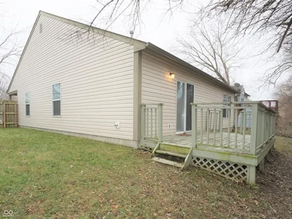 $1,450 | 2420 Treasury Row, Indianapolis, IN 46229