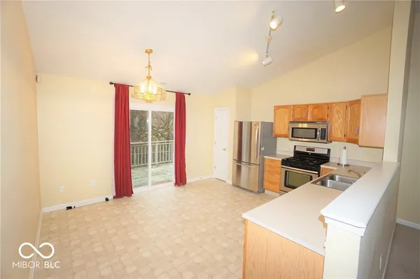 $1,450 | 2420 Treasury Row, Indianapolis, IN 46229