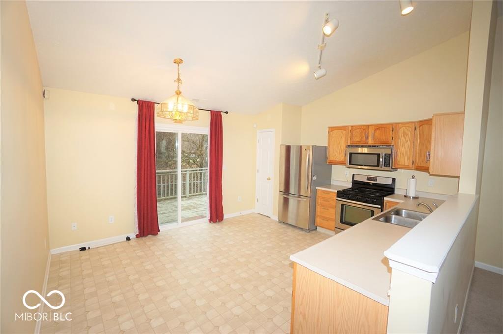 2420 Treasury Row Indianapolis, IN 46229 - Photo 5 of 15