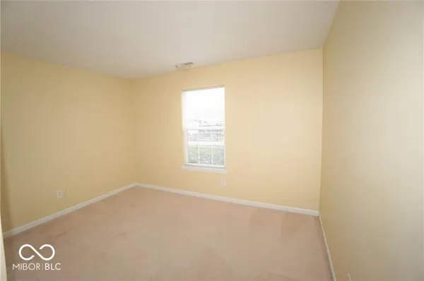 $1,450 | 2420 Treasury Row, Indianapolis, IN 46229