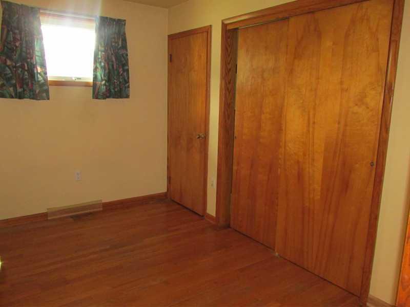 711 West Old Rte 422 Butler, PA 16001 - Photo 10 of 13 Bedroom.