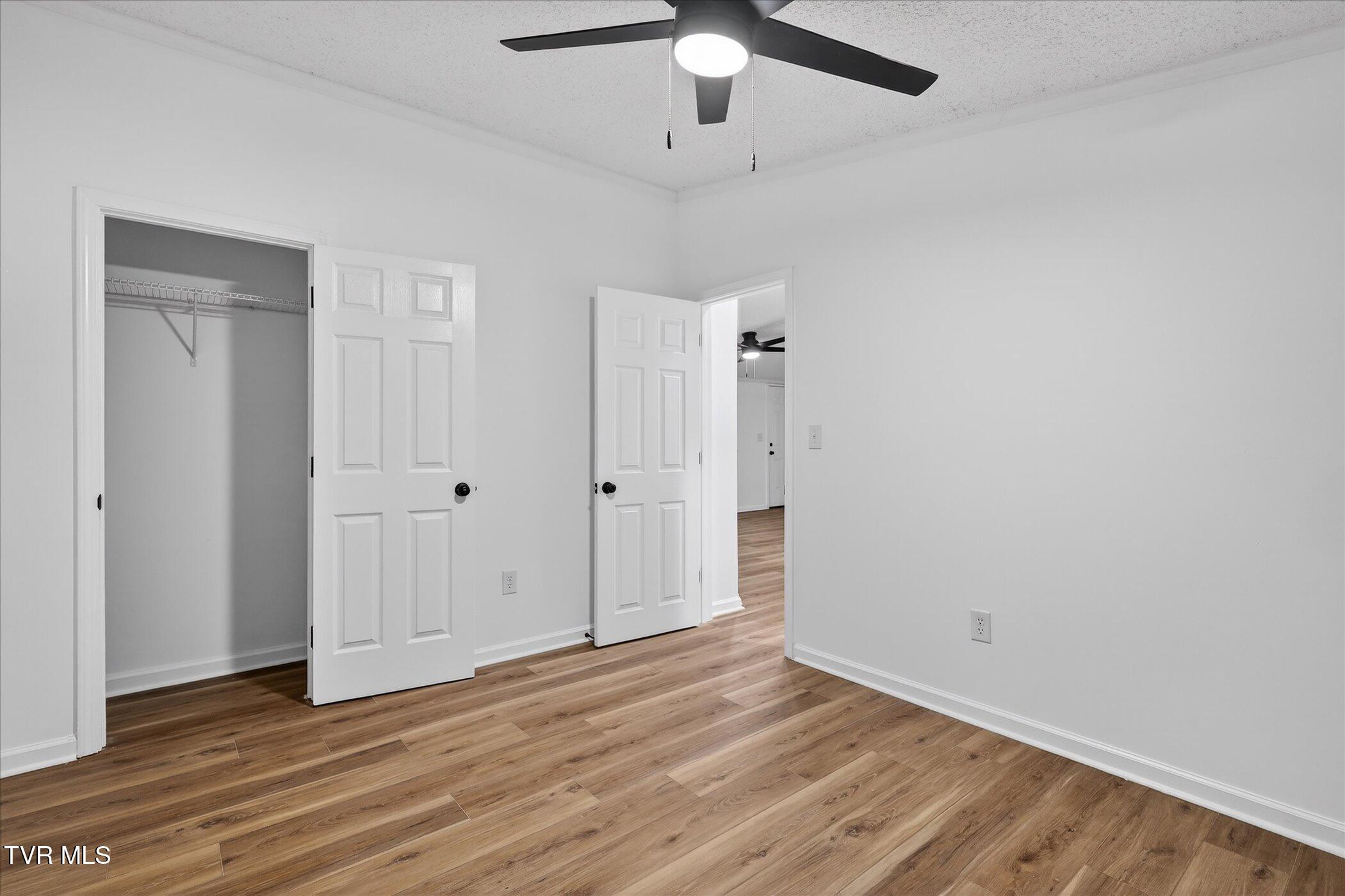 10657 Oak Grove Road Bristol, VA 24202 - Photo 16 of 46 18-10657-Oak-Grove-Rd-Bristol-VA-24202-W