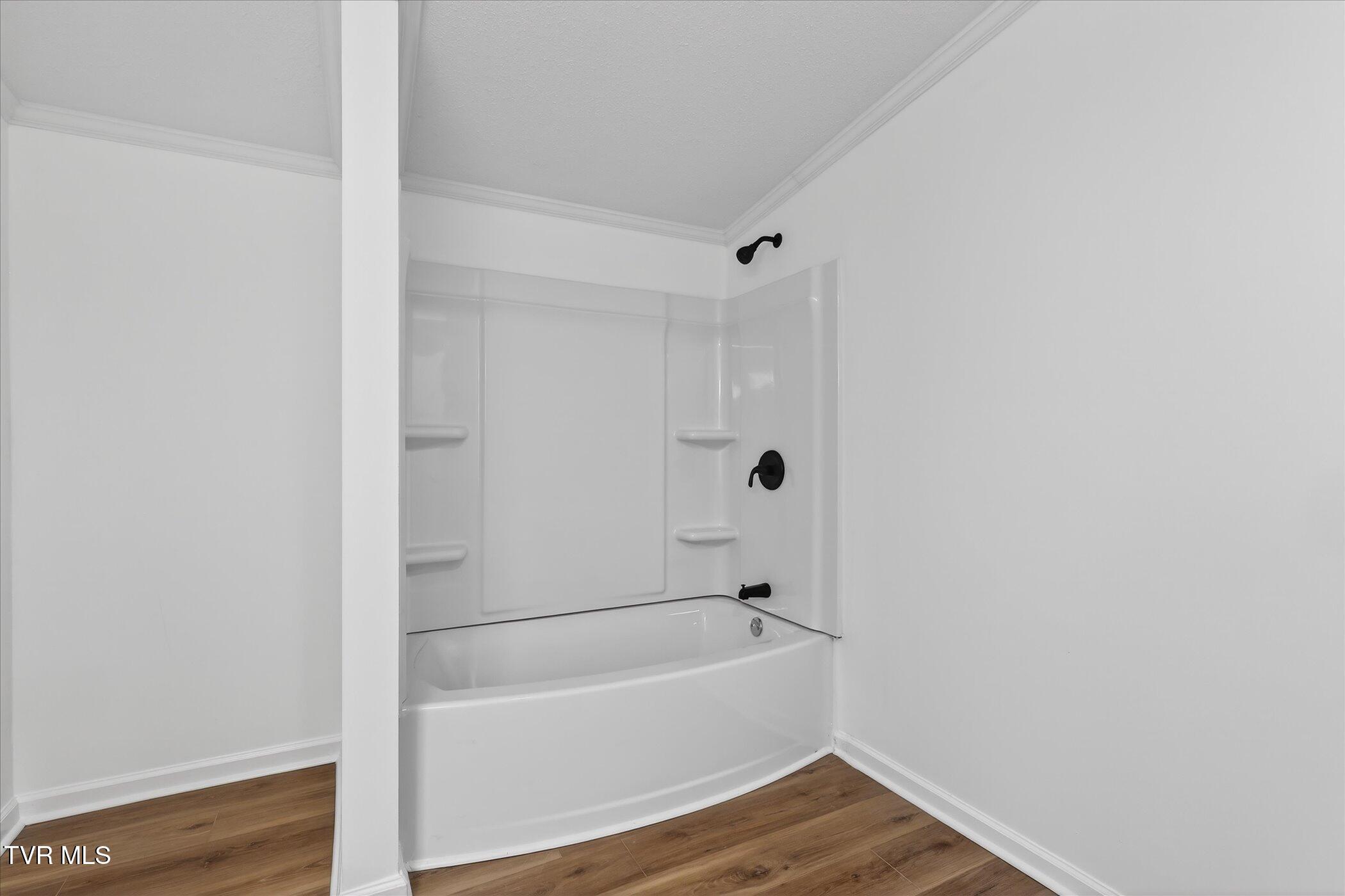 10657 Oak Grove Road Bristol, VA 24202 - Photo 21 of 46 22-10657-Oak-Grove-Rd-Bristol-VA-24202-W