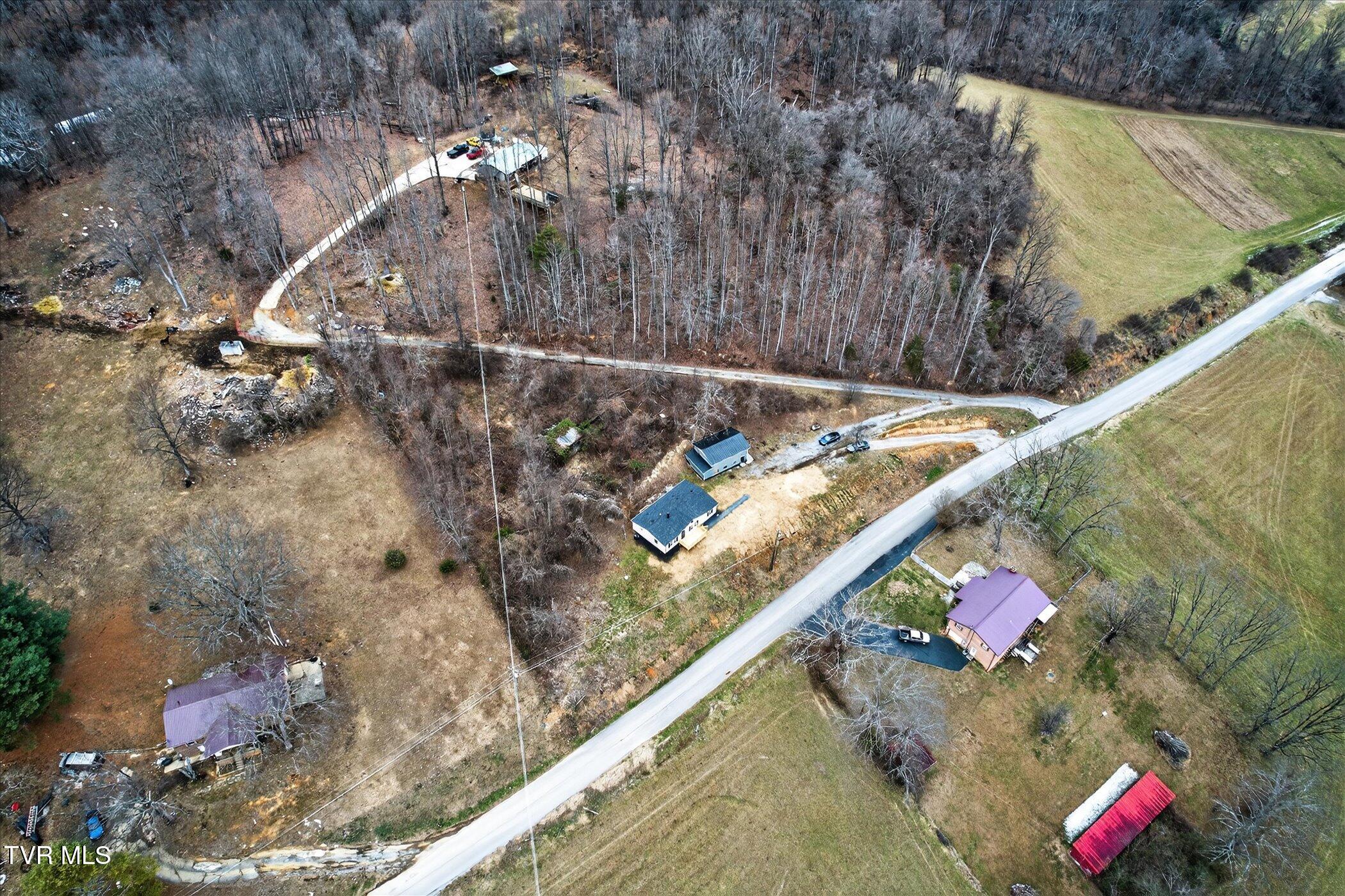 10657 Oak Grove Road Bristol, VA 24202 - Photo 38 of 46 41-10657-Oak-Grove-Rd-Bristol-VA-24202-W