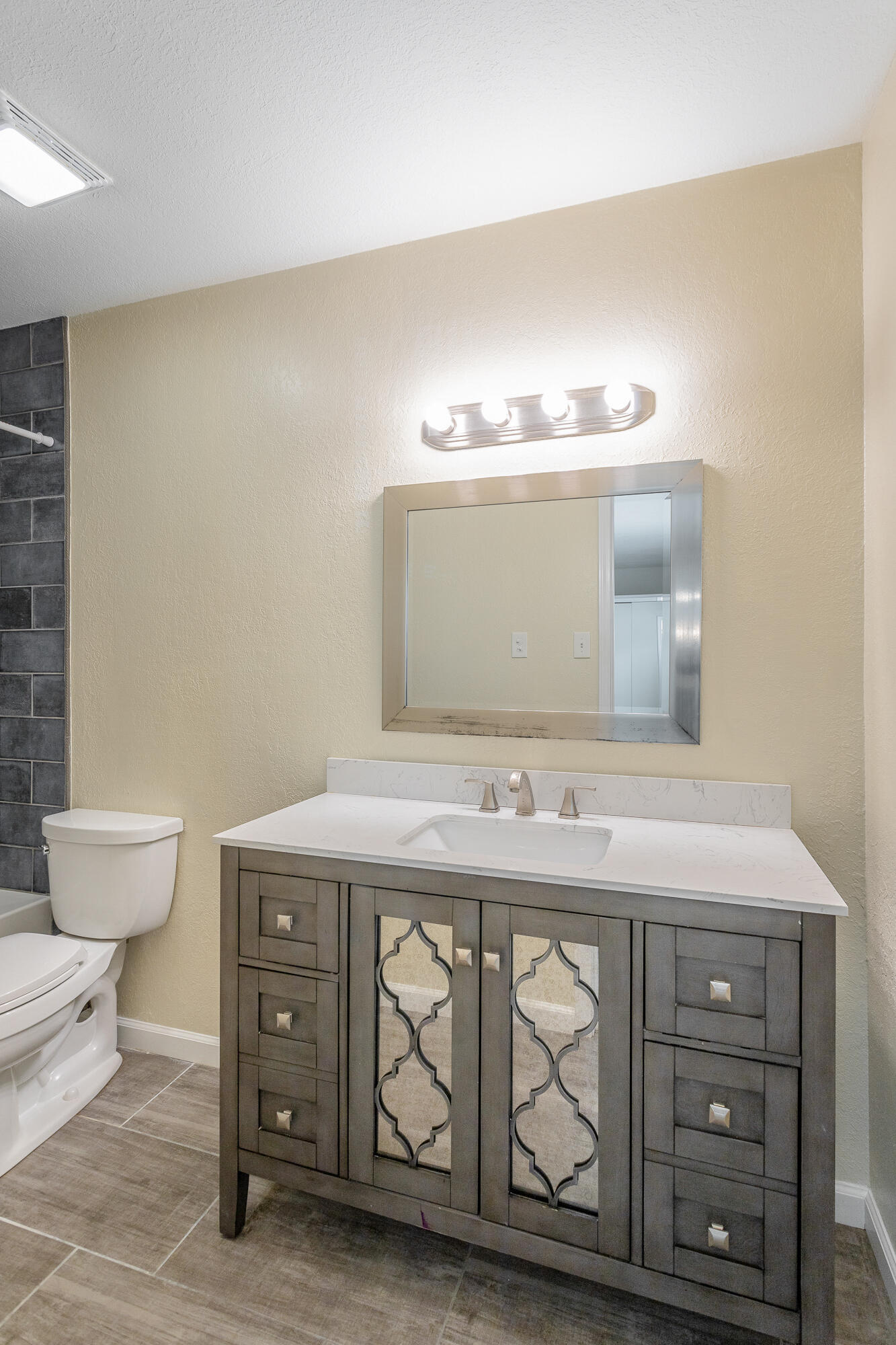 900 Mountain Creek Road, Unit Q263 Chattanooga, TN 37405 - Photo 20 of 36 900 Mountain Creek Road Unit Q263 HD-23