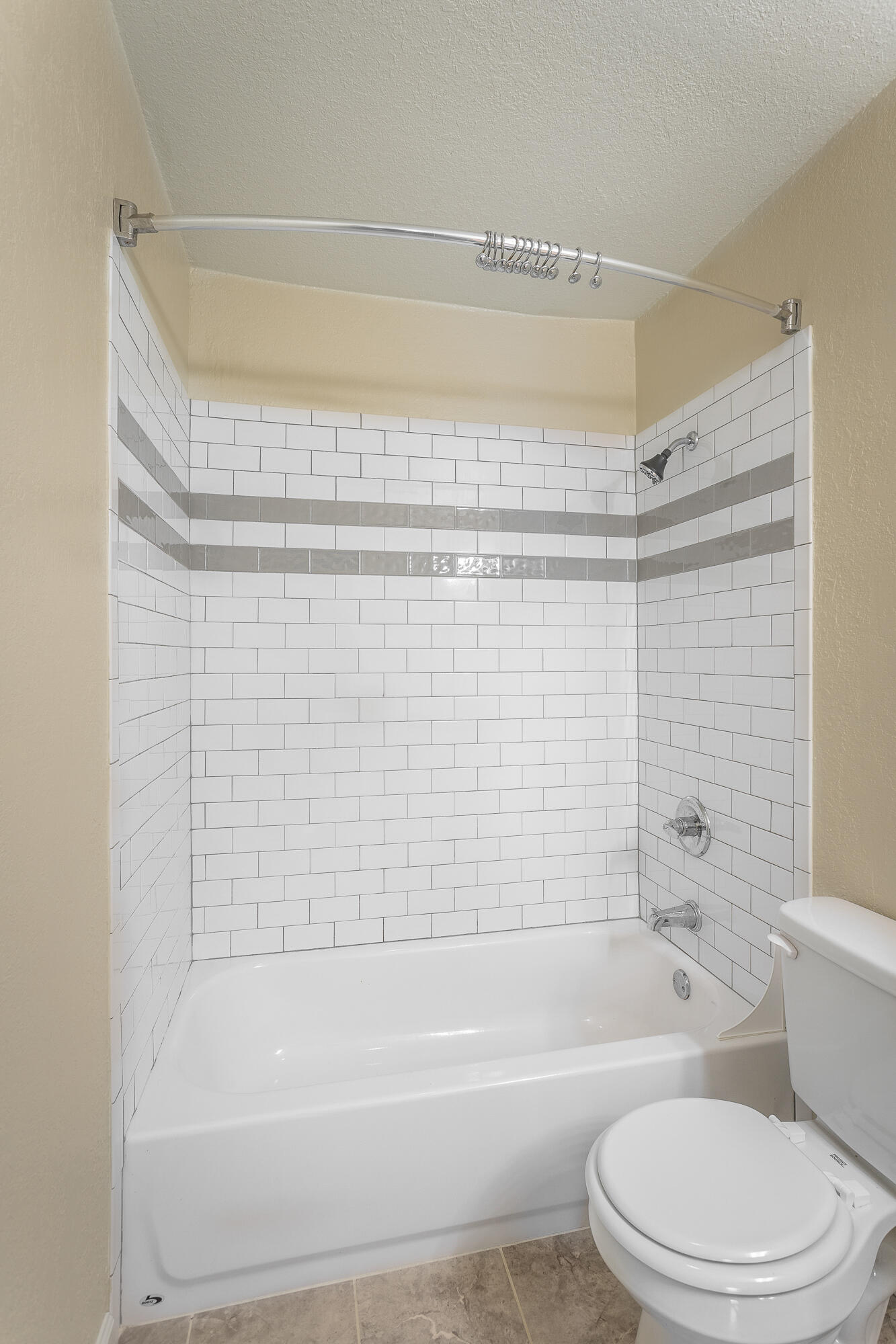 900 Mountain Creek Road, Unit Q263 Chattanooga, TN 37405 - Photo 23 of 36 900 Mountain Creek Road Unit Q263 HD-26