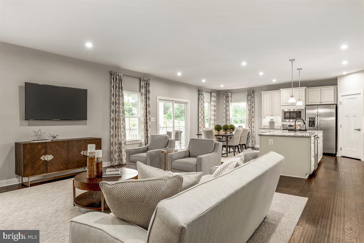 4016 Allyson Road Harrisburg, PA 17110 - Photo 4 of 19