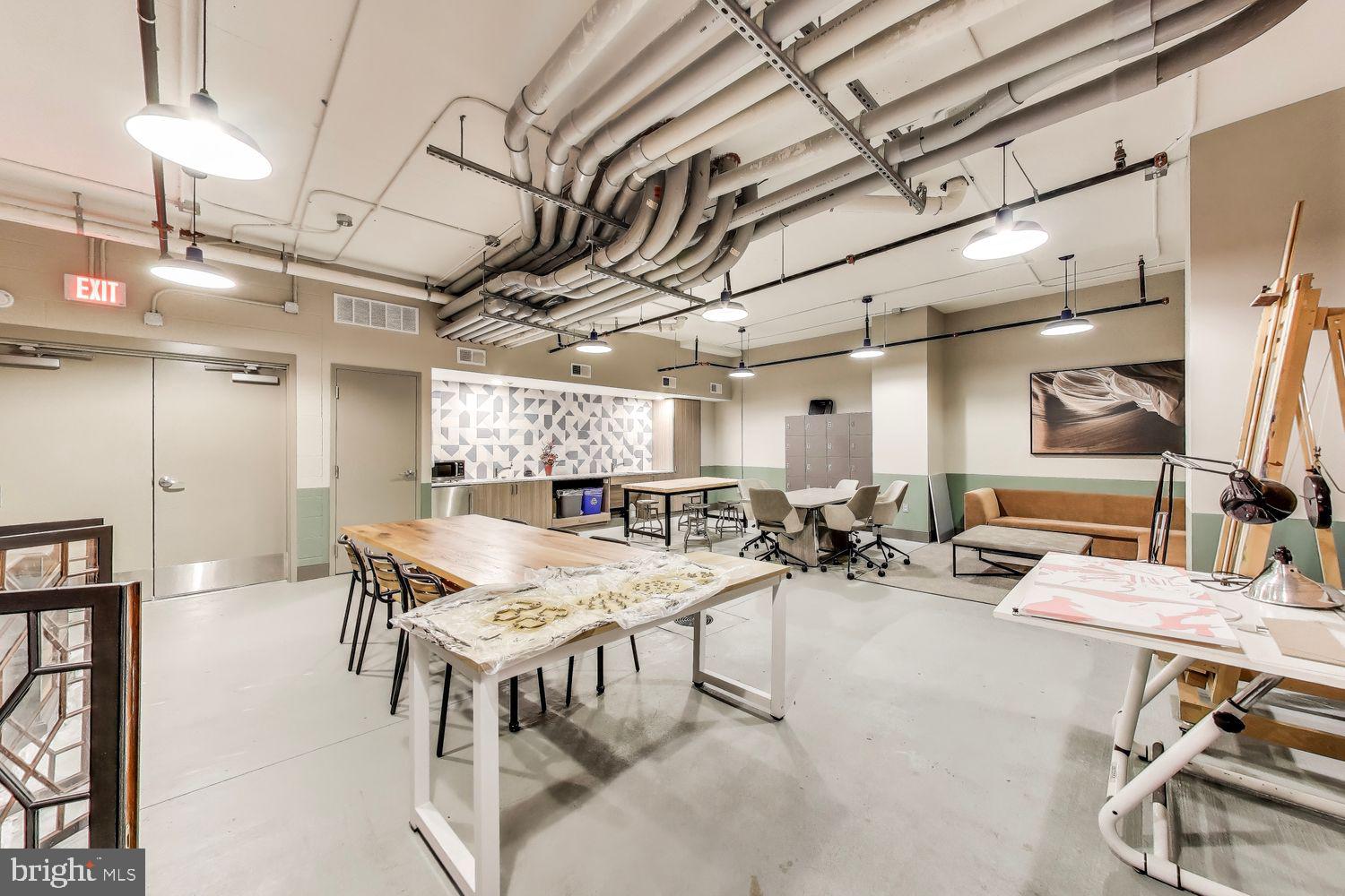 701 Swann Avenue, Unit 507 Alexandria, VA 22301 - Photo 23 of 26