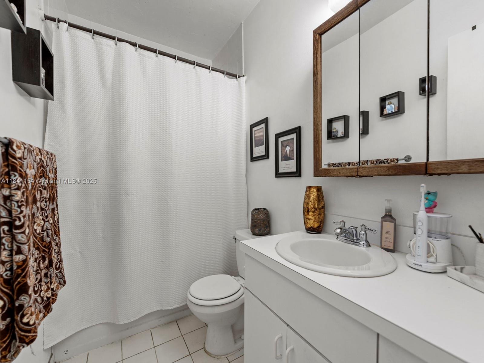 19711 Whispering Pines Road Cutler Bay, FL 33157 - Photo 15 of 35