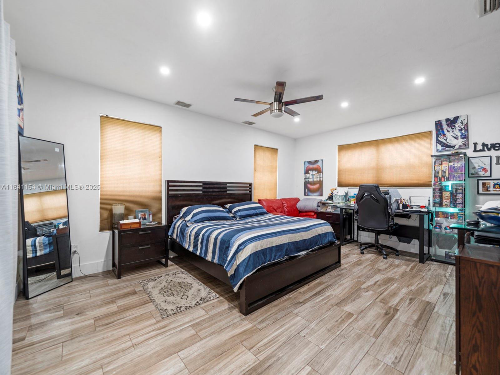 19711 Whispering Pines Road Cutler Bay, FL 33157 - Photo 20 of 35 Large room off Master Bedroom