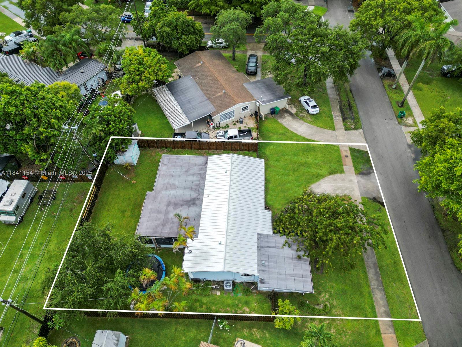 19711 Whispering Pines Road Cutler Bay, FL 33157 - Photo 34 of 35