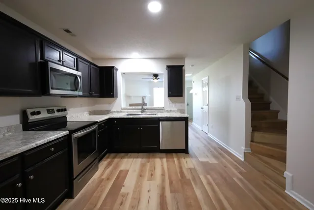 $1,300 | 118 Mesa Lane, Jacksonville, NC 28546