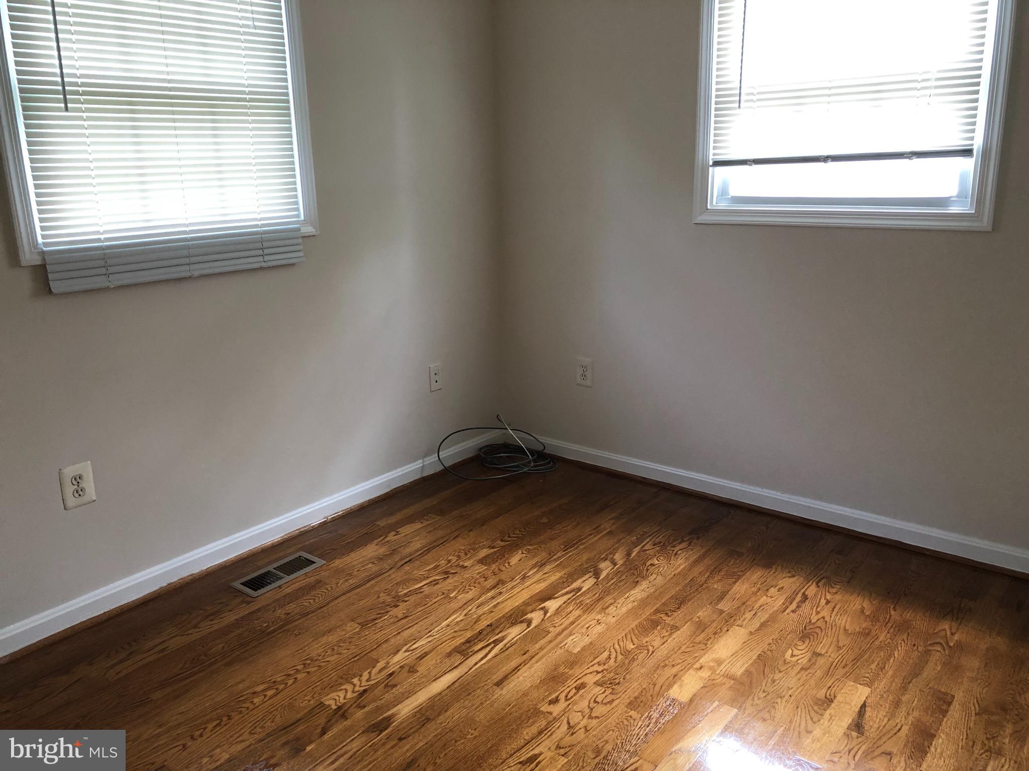 1419 Colchester Road Woodbridge, VA 22191 - Photo 14 of 38 Gallery Image 14