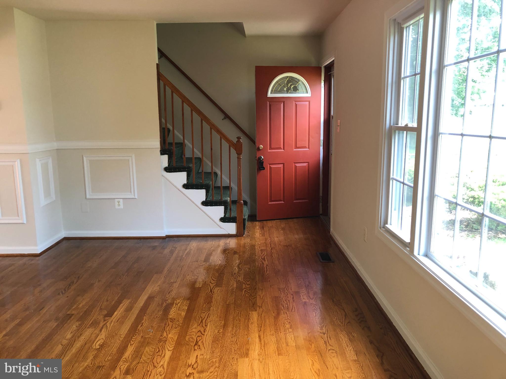 1419 Colchester Road Woodbridge, VA 22191 - Photo 5 of 38 Gallery Image 5