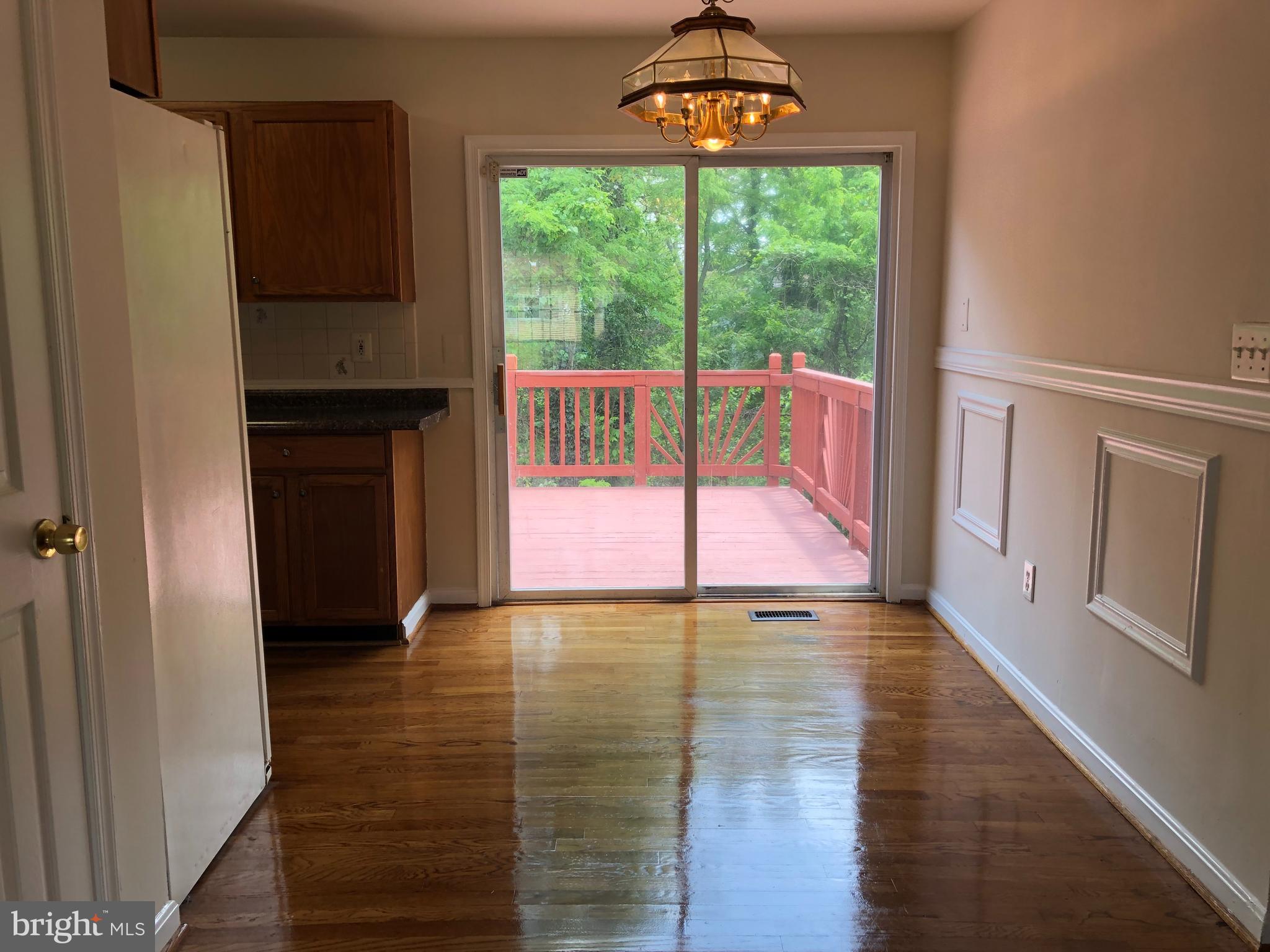 1419 Colchester Road Woodbridge, VA 22191 - Photo 6 of 38 Gallery Image 6