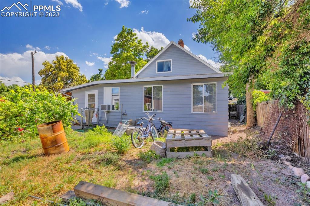 1330 West 3rd Street Florence, CO 81226 - Photo 34 of 34 a view of a house with yard and sitting area