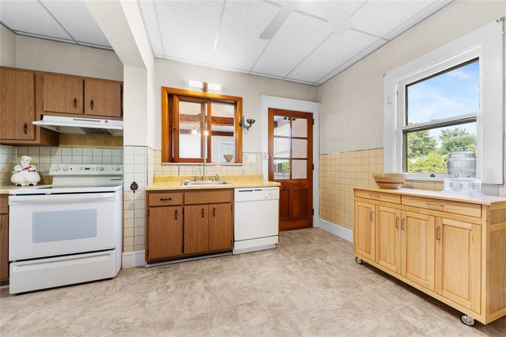 161 Liberty Street Perryopolis, PA 15473 - Photo 11 of 32 Gallery Image 11