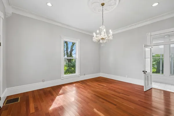 $725,000 | 728 South Spring Street, Manchester, TN 37355