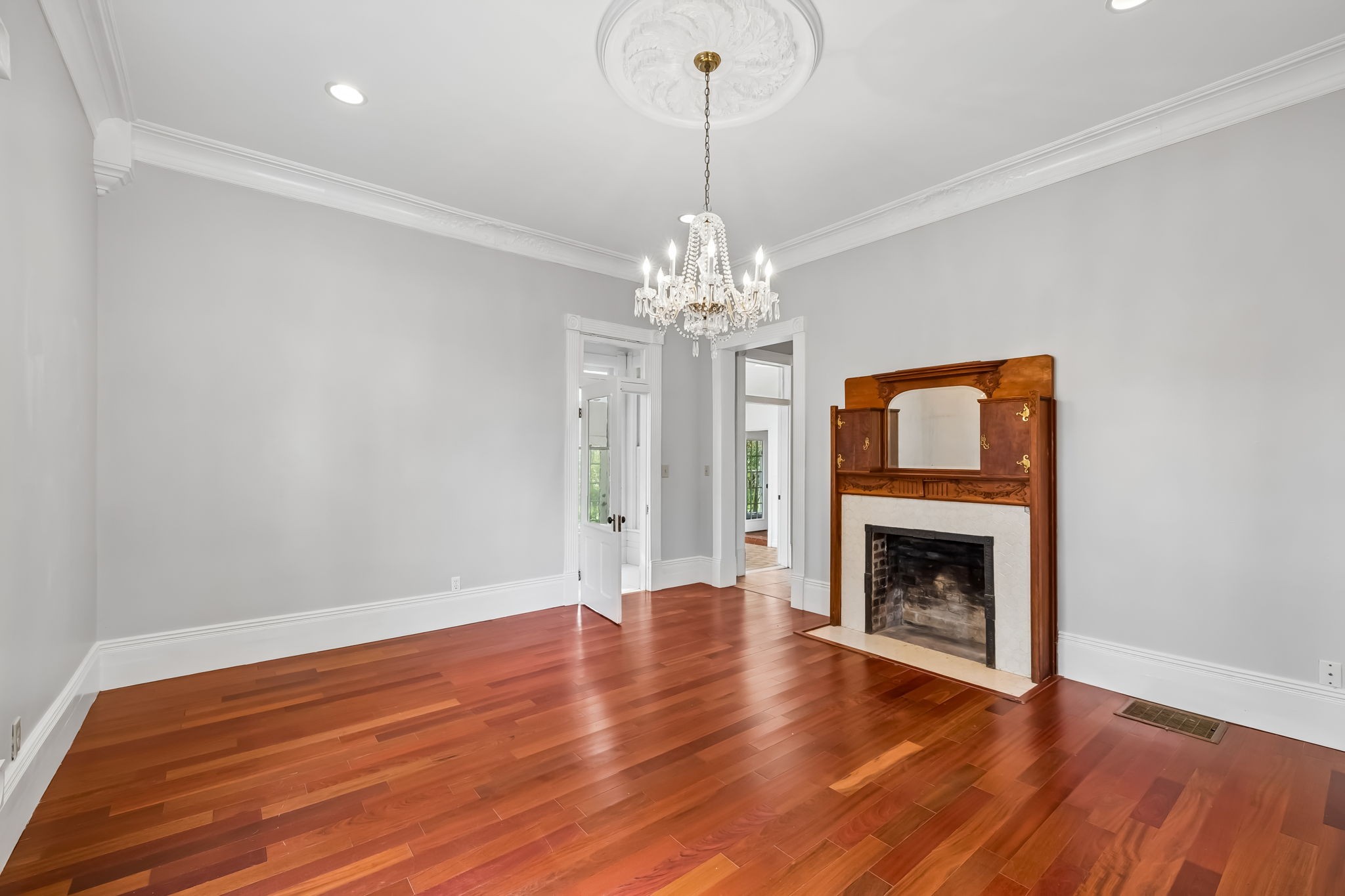 728 South Spring Street Manchester, TN 37355 - Photo 17 of 100