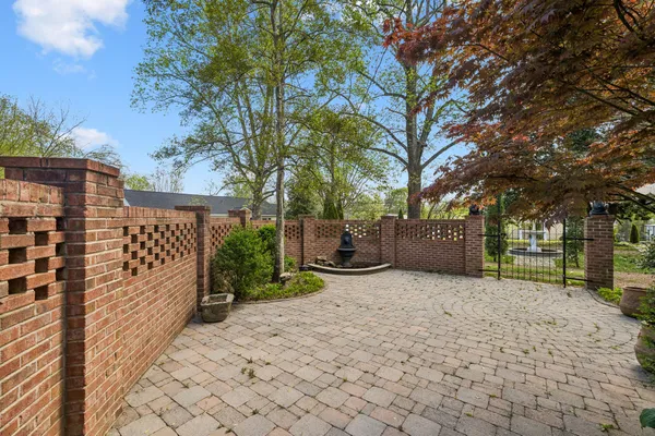 $725,000 | 728 South Spring Street, Manchester, TN 37355