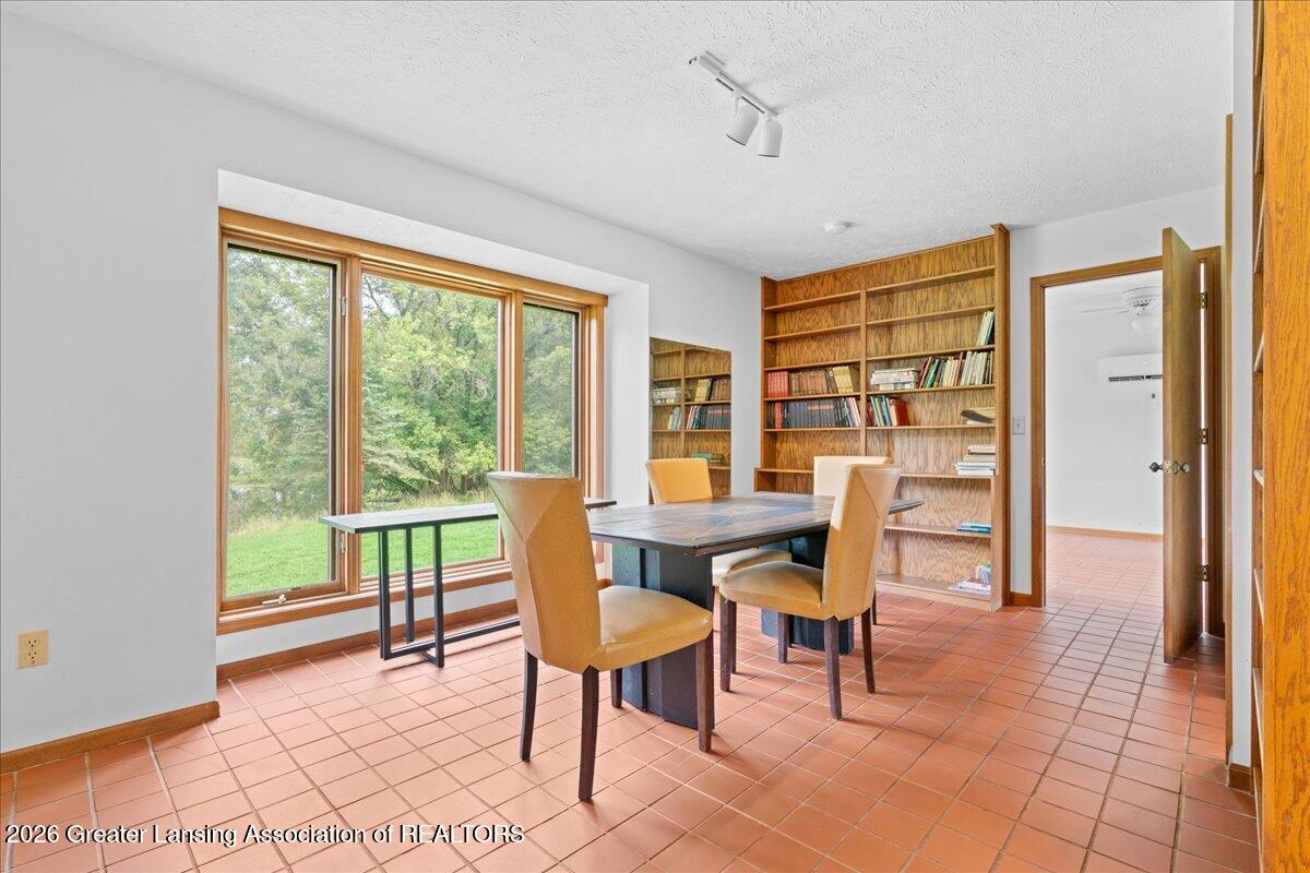 1390 East Haslett Road Williamston, MI 48895 - Photo 33 of 65 30-Media Jett -40