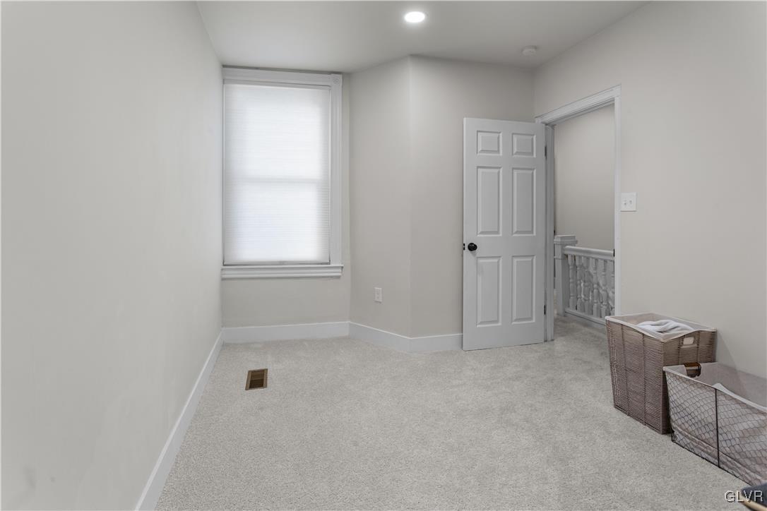 635 3rd Avenue Bethlehem, PA 18018 - Photo 13 of 18 an empty room with windows and closet