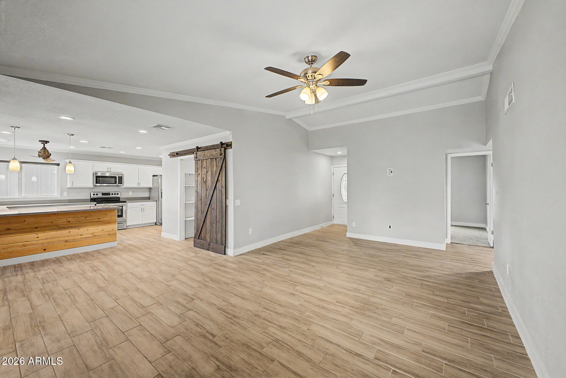 6123 West Nancy Road Glendale, AZ 85306 - Photo 5 of 27 10 - Nancy 6123