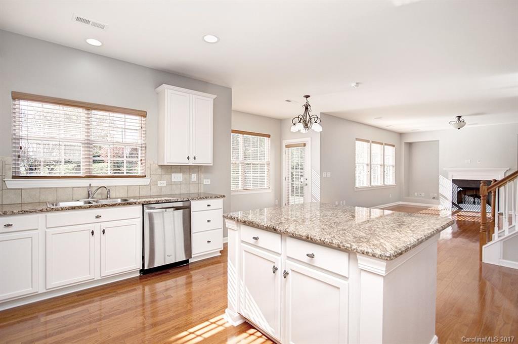 6409 Baltray Road, Unit 4 Charlotte, NC 28278 - Photo 3 of 24 Gallery Image 3