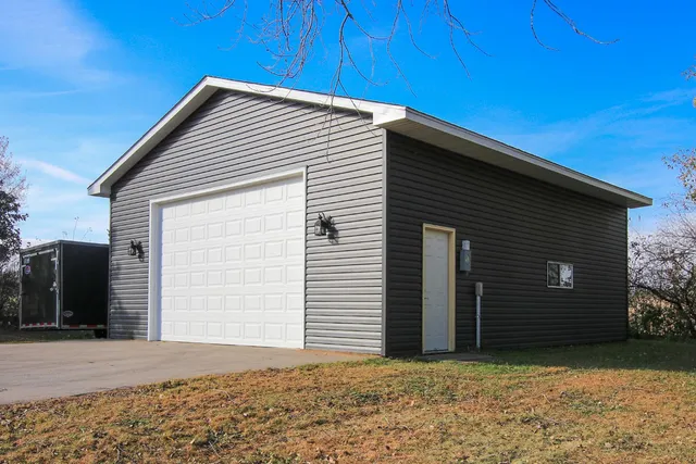 $499,000 | 18218 Baldwin Court, Lester Prairie, MN 55354