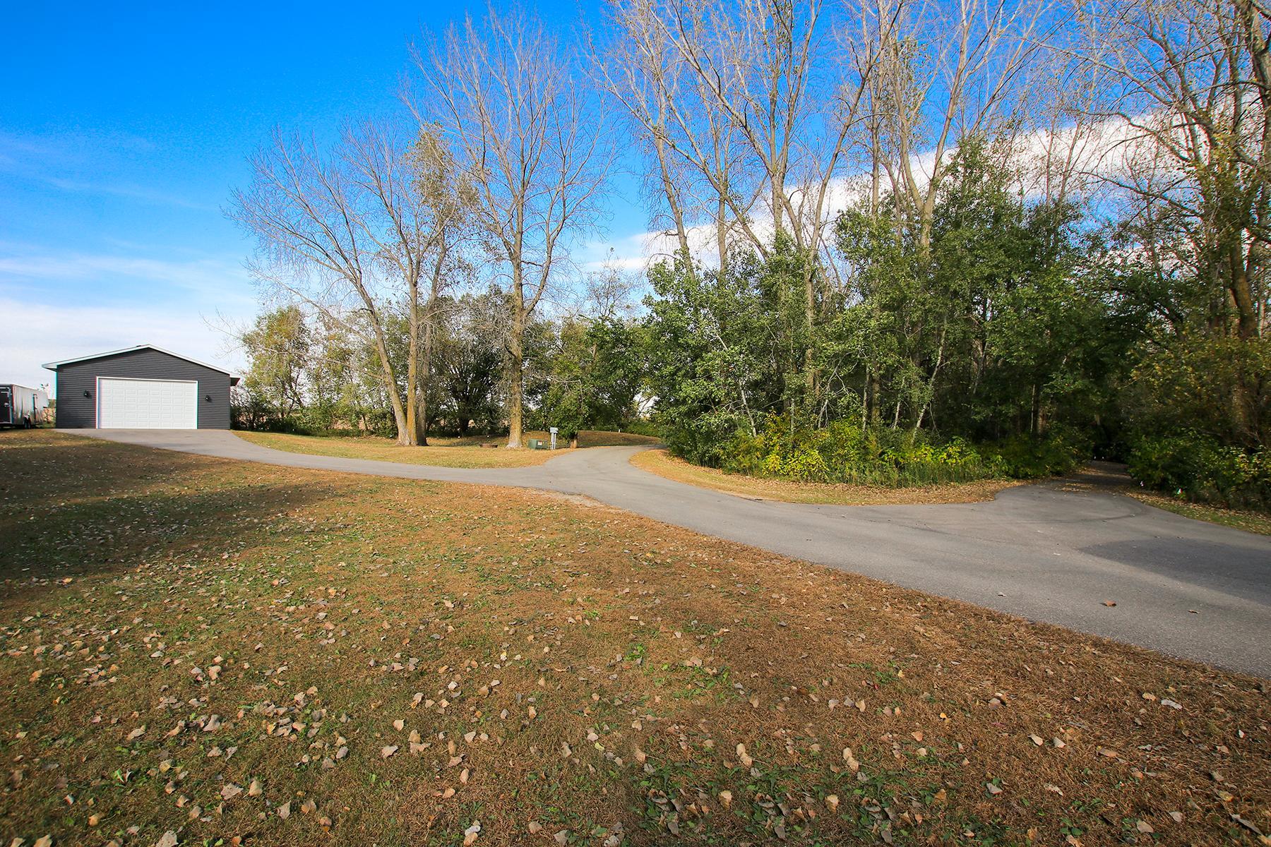 18218 Baldwin Court Lester Prairie, MN 55354 - Photo 4 of 50