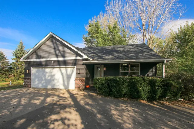 $499,000 | 18218 Baldwin Court, Lester Prairie, MN 55354