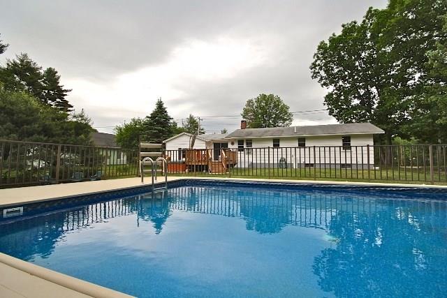 204 Main Street Springvale, ME 04083 - Photo 1 of 35 Very Nice Area!