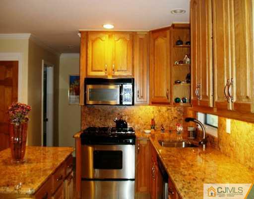 310 Dunhams Corner Road East Brunswick, NJ 08816 - Photo 3 of 8 Gallery Image 3