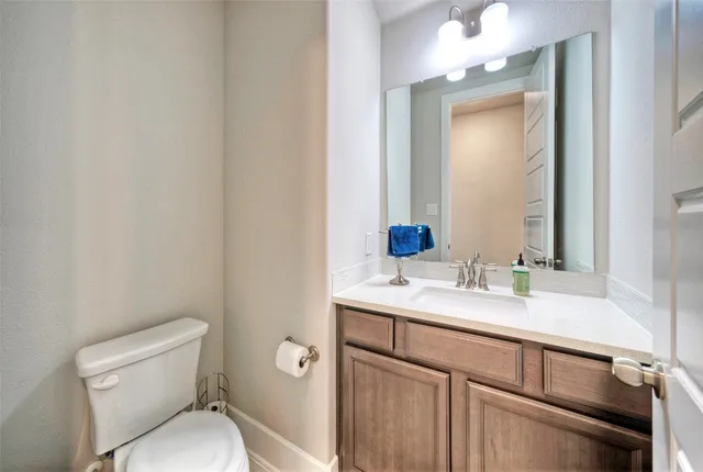 $699,900 | 113 Shady Point Court, Georgetown, TX 78628