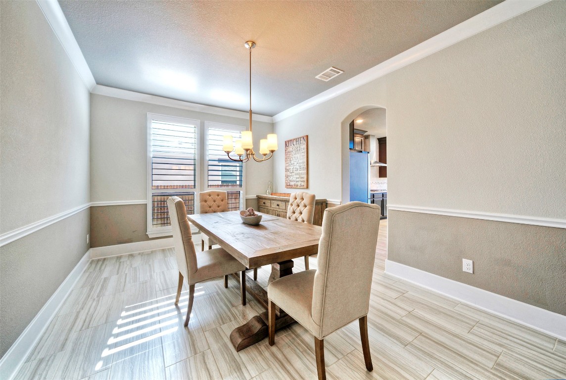 113 Shady Point Court Georgetown, TX 78628 - Photo 5 of 40