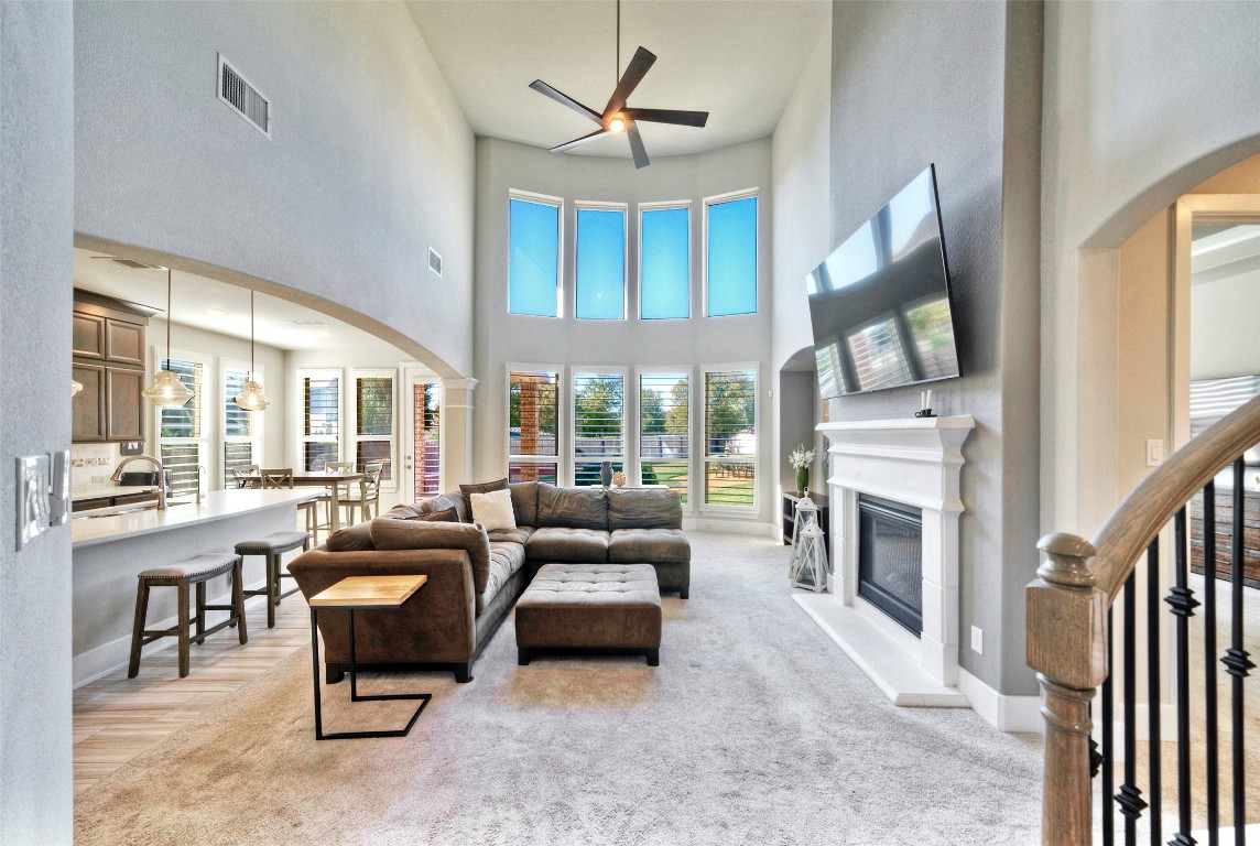 113 Shady Point Court Georgetown, TX 78628 - Photo 7 of 40