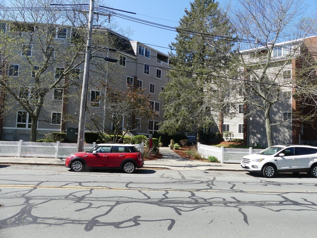 109 Water Street, Unit 304 Beverly, MA 01915 - Photo 4 of 6