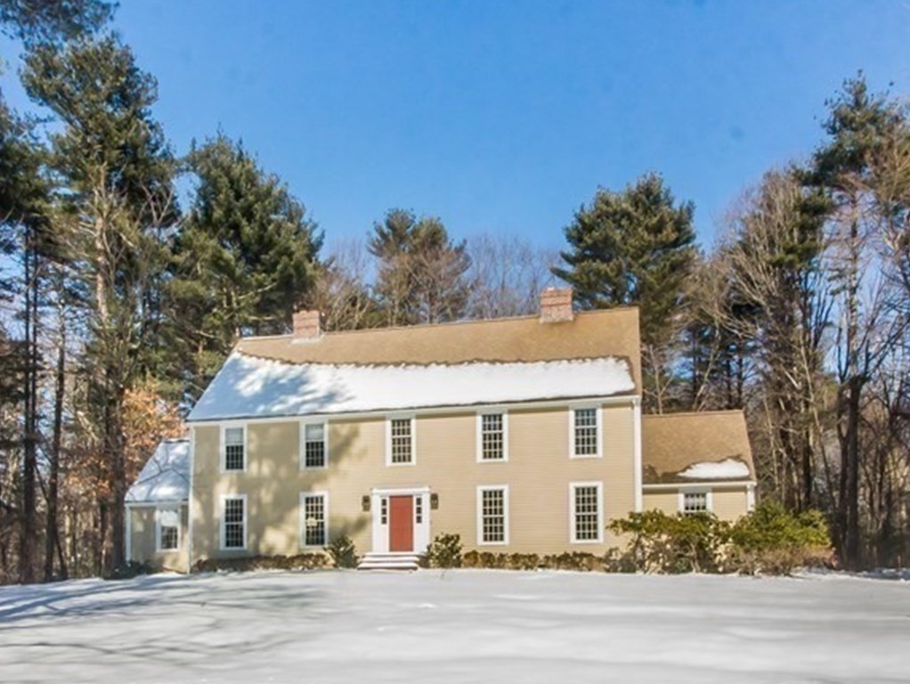 21 Dover Farm Road Medfield, MA 02052 - Photo 1 of 42 Gallery Image 1