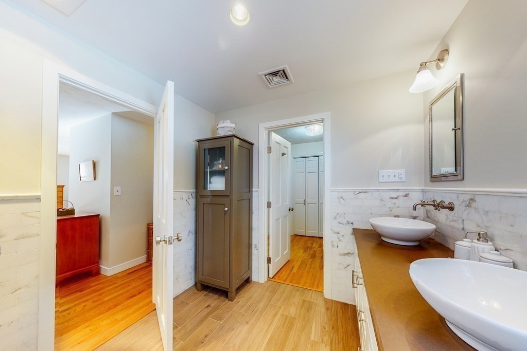 21 Dover Farm Road Medfield, MA 02052 - Photo 29 of 42 Gallery Image 29