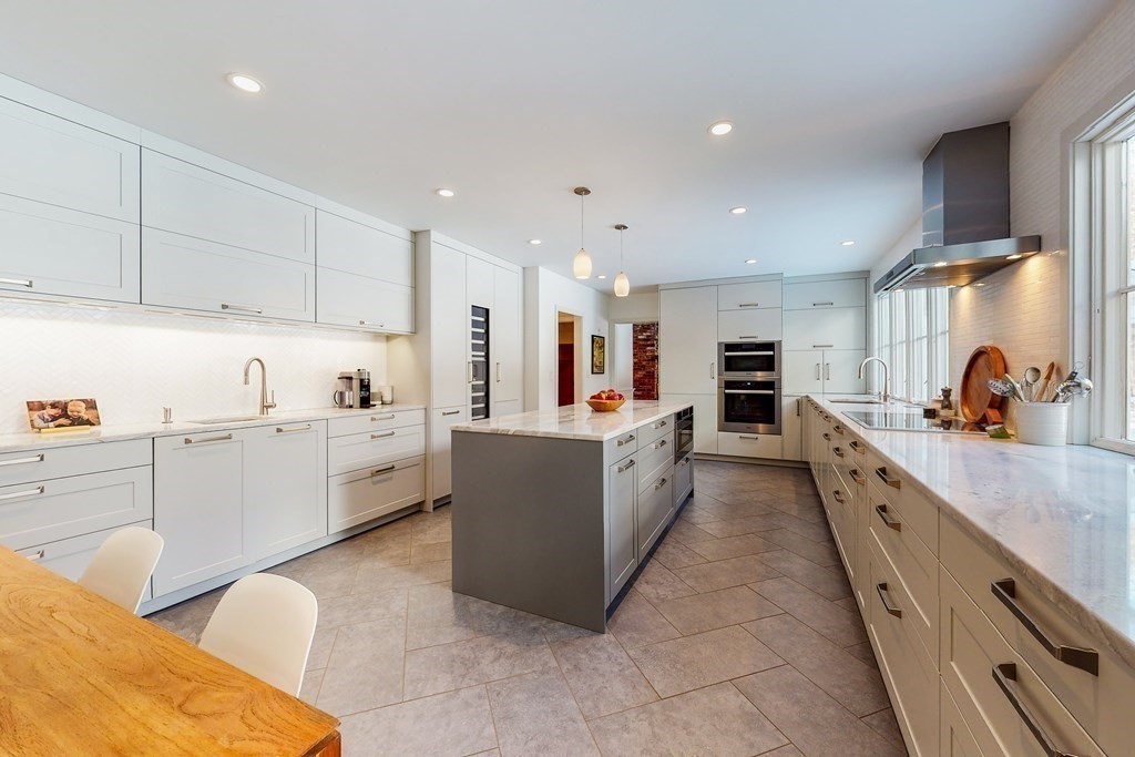 21 Dover Farm Road Medfield, MA 02052 - Photo 4 of 42 Gallery Image 4