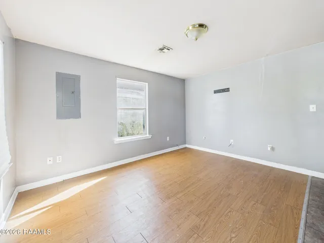 $900 | 611 Walker Road, Lafayette, LA 70506