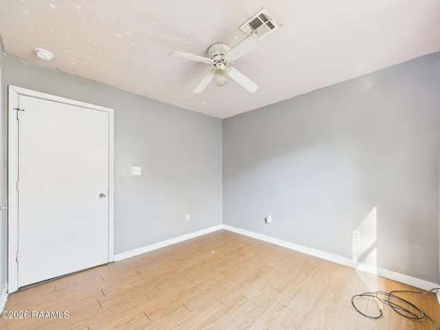 $900 | 611 Walker Road, Lafayette, LA 70506