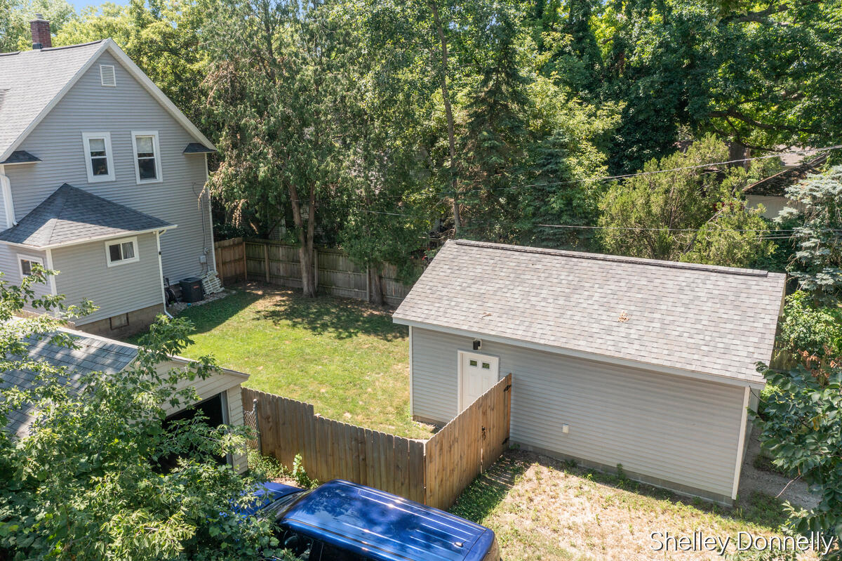 847 Innes Street Northeast Grand Rapids, MI 49503 - Photo 2 of 48 great newer garage!